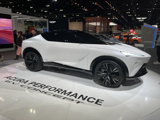 아큐라 퍼포먼스 EV 콘셉트카. 장우진 기자